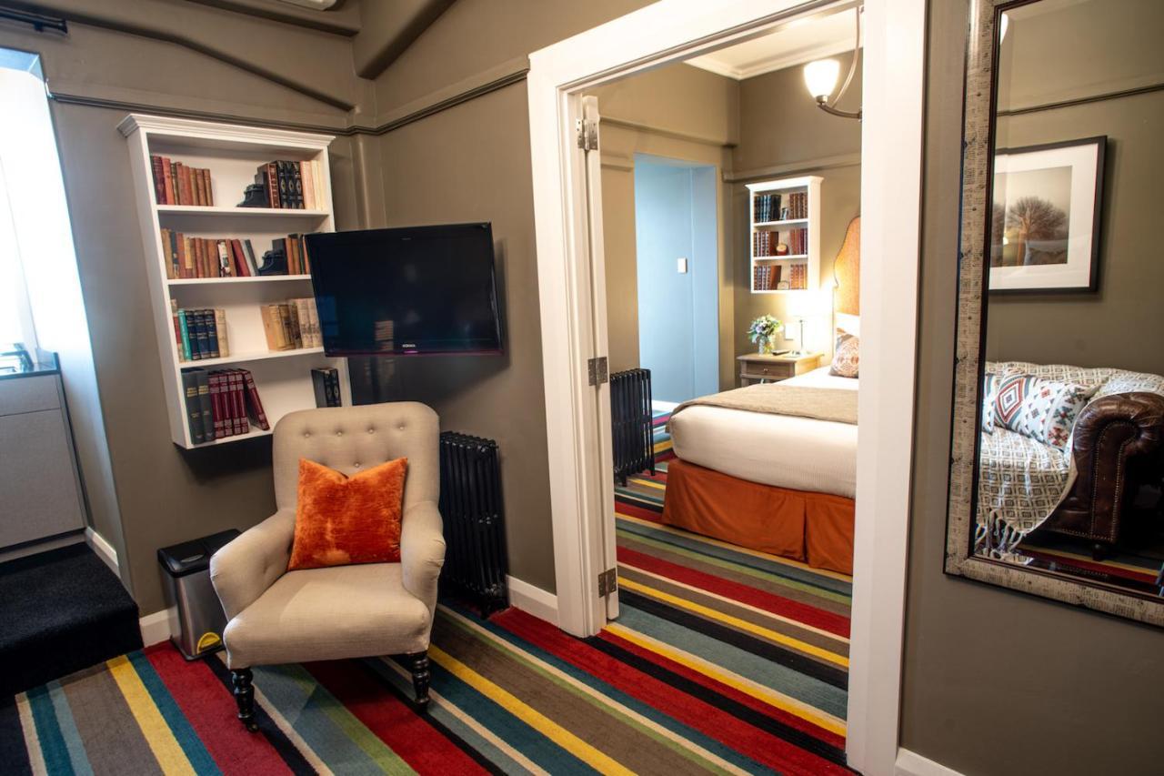 อาร์ต เดโค มาโซนิค โฮเต็ล Hotel เนเปียร์ ภายนอก รูปภาพ